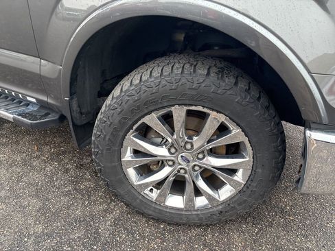 Used 2016 Ford F150 Lariat w/ Equipment Group 502A Luxury image 6