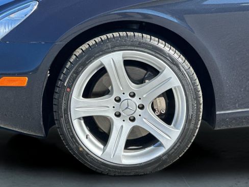 Used 2006 Mercedes-Benz CLS 500 image 23