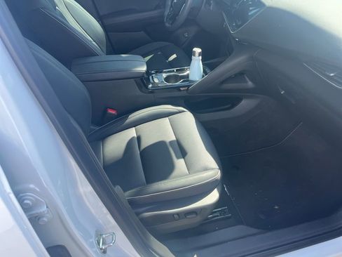 Used 2023 Buick Envision Essence FWD image 5