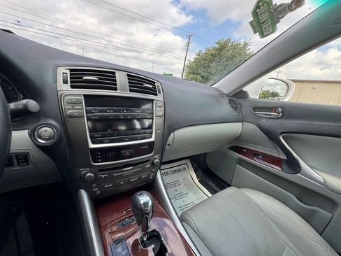 Used 2007 Lexus IS 250 RWD image 19