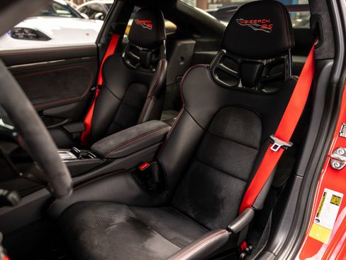 Certified 2019 Porsche 911 GT3 RS RWD image 5