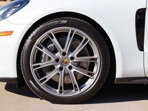 Used 2020 Porsche Panamera 4 w/ Premium Package Plus image 17