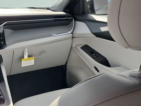 New 2026 Jeep Cherokee Limited image 26