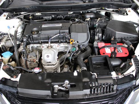 Used 2015 Honda Accord EX-L image 37