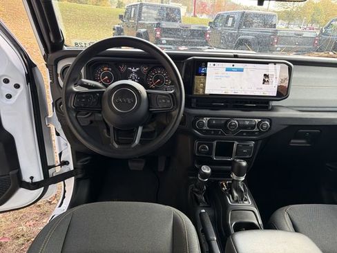 Used 2024 Jeep Wrangler Sport image 22