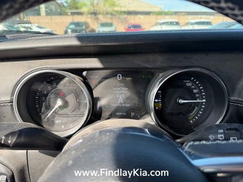 Used 2023 Jeep Wrangler Sahara 4xe image 10