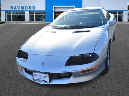 Used 1996 Chevrolet Camaro Z28 RWD image 7
