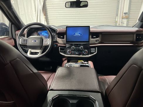 Used 2024 Ford Expedition Max Limited image 16