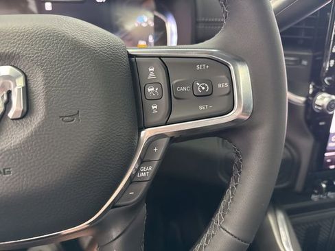 New 2026 RAM 3500 Laramie AWD/4WD image 38