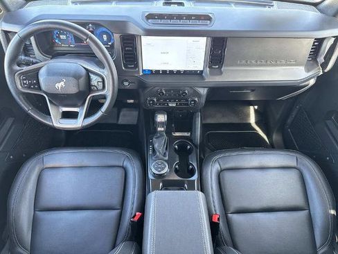 Certified 2025 Ford Bronco Badlands image 8