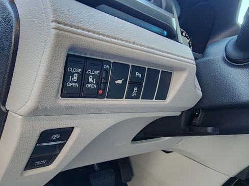 Used 2026 Honda Odyssey Touring image 20