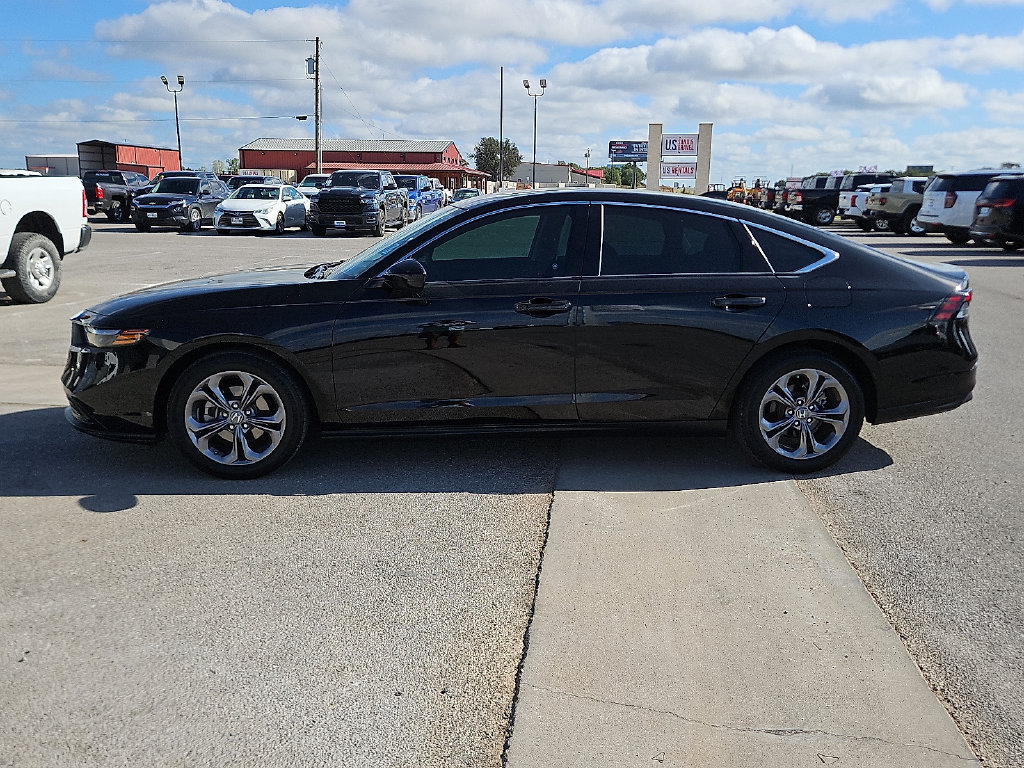 Used 2024 Honda Accord EX image 3