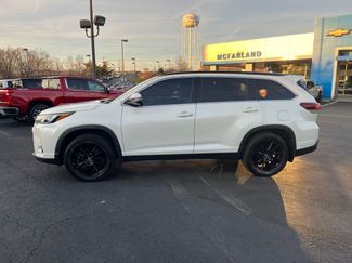 Used 2019 Toyota Highlander video 2