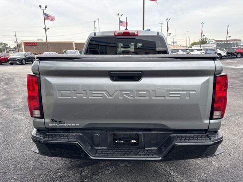 Used 2023 Chevrolet Colorado W/T w/ LPO, Pro Essentials Package RWD image 4