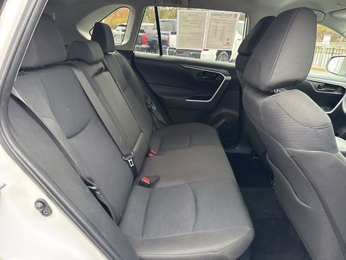 Used 2025 Toyota RAV4 LE image 21