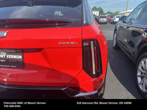 Used 2025 Cadillac Optiq Sport 1 w/ LPO, ONYX Package image 9