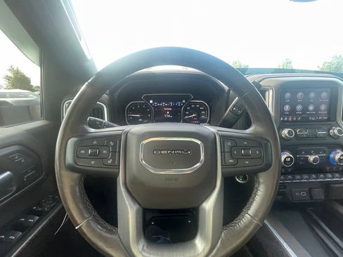 Used 2022 GMC Sierra 2500 Denali w/ Denali Ultimate Package AWD/4WD image 15