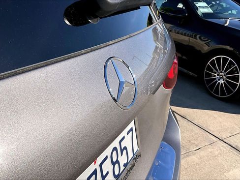 Used 2022 Mercedes-Benz GLB 250 image 30