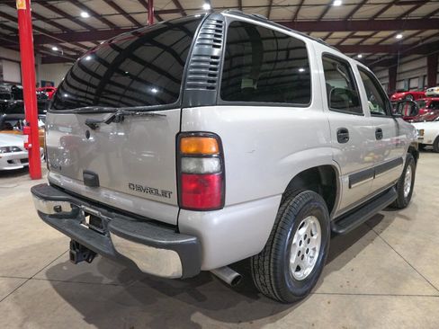 Used 2004 Chevrolet Tahoe LS image 8
