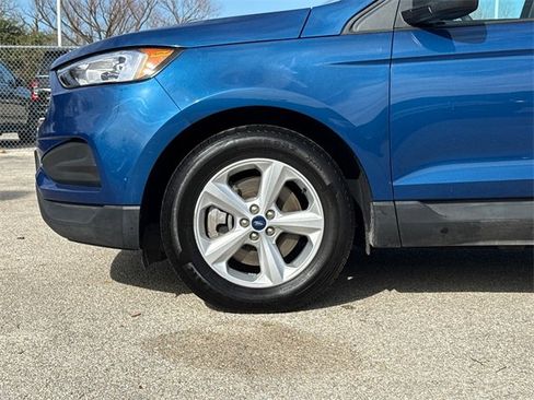 Used 2021 Ford Edge SE image 5