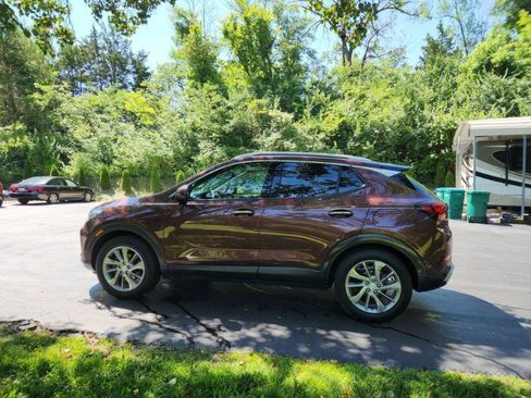 Used 2023 Buick Encore GX Essence w/ Experience Buick Package FWD image 4