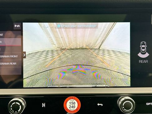 Used 2026 Porsche Macan AWD/4WD image 18