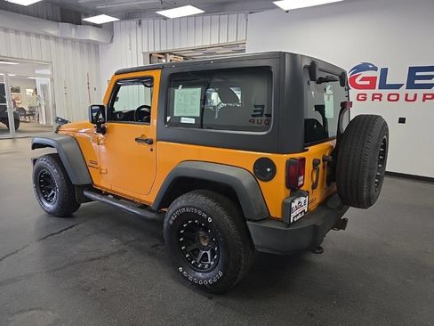 Used 2012 Jeep Wrangler Sport AWD/4WD image 7