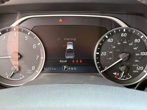 Certified 2024 Nissan Titan SV w/ SV Convenience Package RWD image 36