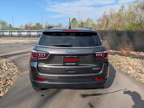 Used 2020 Jeep Compass Latitude w/ Safety & Security Group AWD/4WD image 4