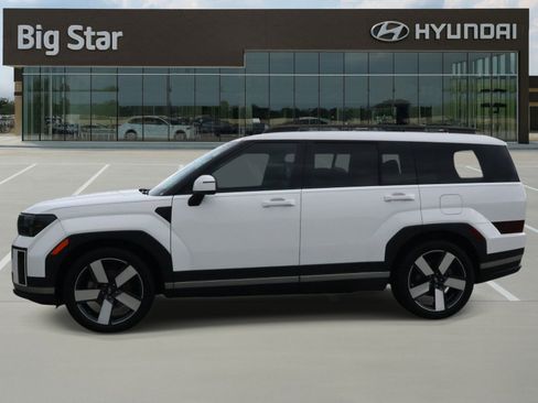 Used 2024 Hyundai Santa Fe Limited FWD image 2