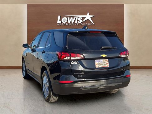 Used 2024 Chevrolet Equinox LT image 3