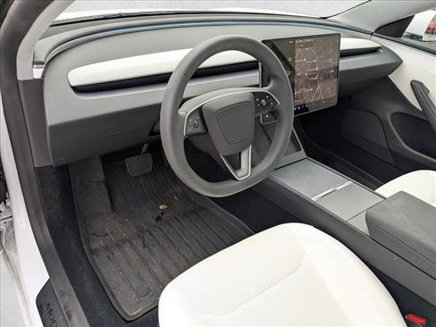 Used 2025 Tesla Model 3 Long Range image 9