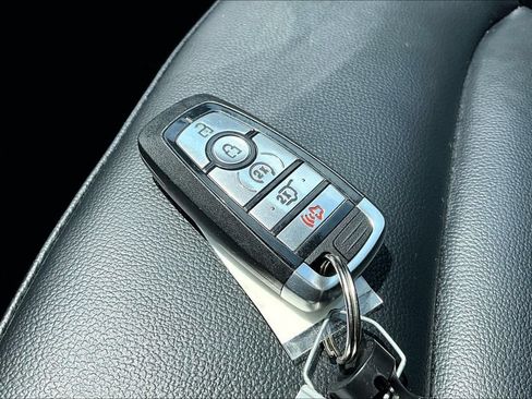 Certified 2023 Ford Edge SEL w/ Convenience Package AWD/4WD image 11
