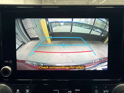 Used 2023 Toyota Highlander XSE AWD/4WD image 40