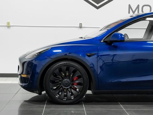 Used 2023 Tesla Model Y Performance image 17