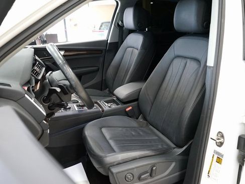 Used 2019 Audi Q5 2.0T Premium image 2