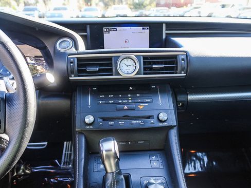 Used 2017 Lexus RC 200t image 13