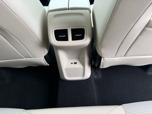 Used 2023 Buick Envision Preferred image 13