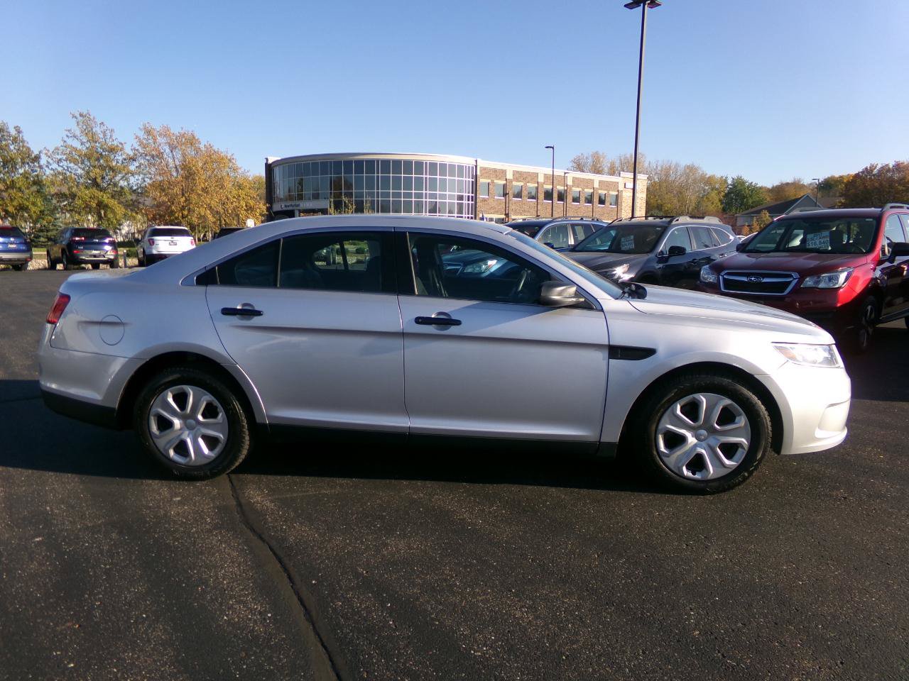 Used 2017 Ford Taurus Police Interceptor AWD image 6