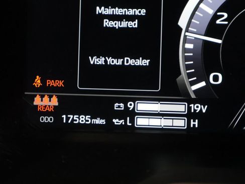 Used 2024 Toyota Tundra Platinum image 40