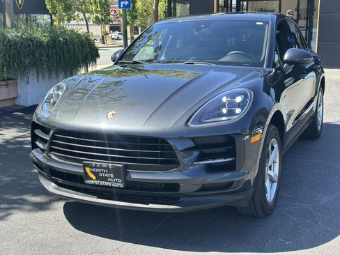 Used 2020 Porsche Macan AWD/4WD image 4