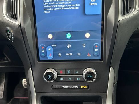 Certified 2024 Ford Edge ST-Line w/ Class II Trailer Tow Package AWD/4WD image 22