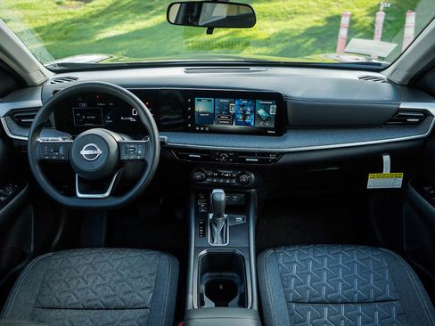 New 2026 Nissan Kicks SV w/ SV Premium Package image 13