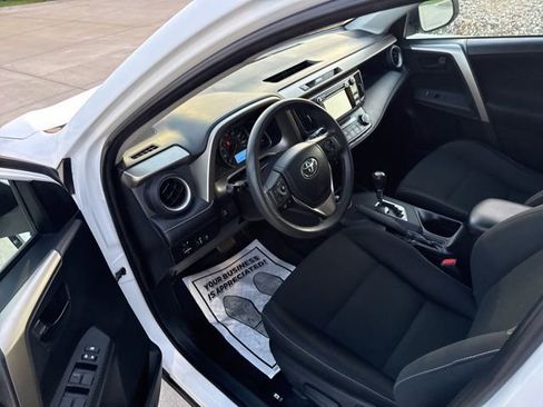 Used 2013 Toyota RAV4 XLE AWD/4WD image 24