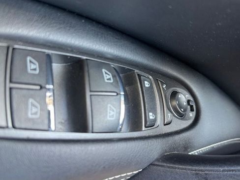 Used 2023 INFINITI QX80 Premium Select w/ All-Season Package AWD/4WD image 22