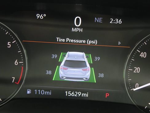 Used 2023 Buick Envision Essence FWD image 19