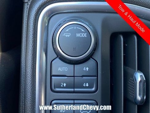 Used 2021 Chevrolet Silverado 1500 LT Trail Boss w/ LPO, Dark Essentials Package AWD/4WD image 28