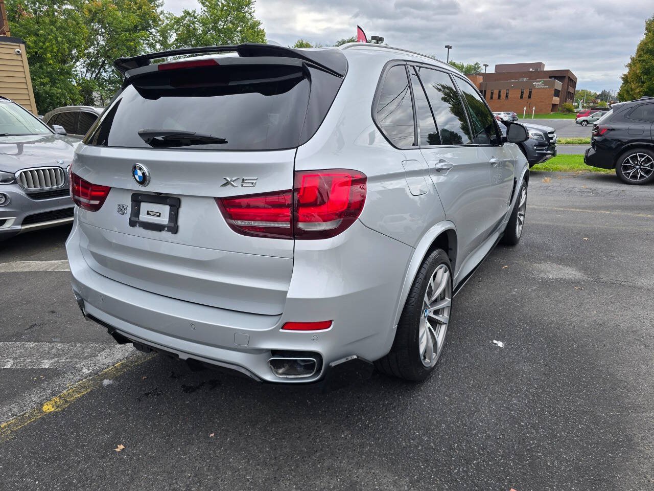 Used 2017 BMW X5 xDrive35i AWD/4WD image 3