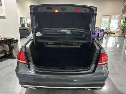 Used 2016 Mercedes-Benz E 350 4MATIC Sedan image 34
