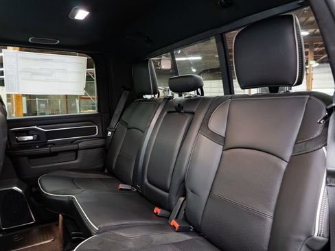 New 2026 RAM 2500 Laramie AWD/4WD image 28